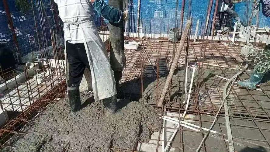 混凝土秋季施工.jpg