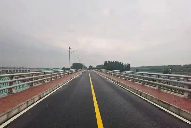 桥面系和附属工程等容易出现的问题及应对.jpg